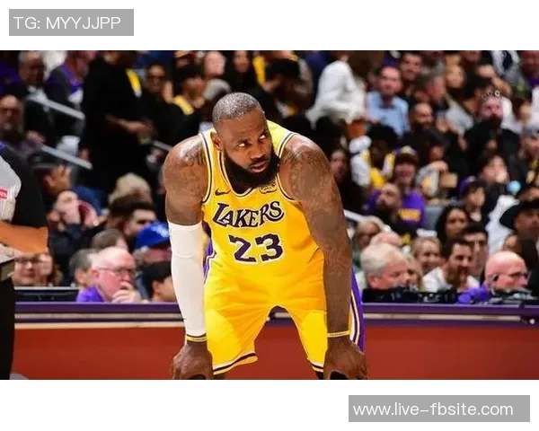 霍里谈追梦前景称湖人是唯一选择并深情赞美老詹 霍里谈追梦前景称湖人是唯一选择并深情赞美老詹