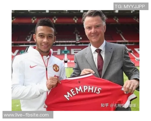 德佩在荷兰国家队创下54球35助的辉煌纪录双双领跑队史榜单