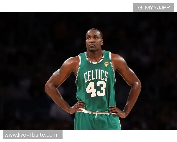 皮尔斯称若帕金斯未伤害能与奥尼尔正面抗衡或助球队夺两冠